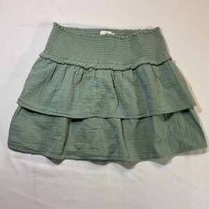 Vineyard Vines Olive Green Ruffled Skirt Size L, Elastic Stretch Everyday